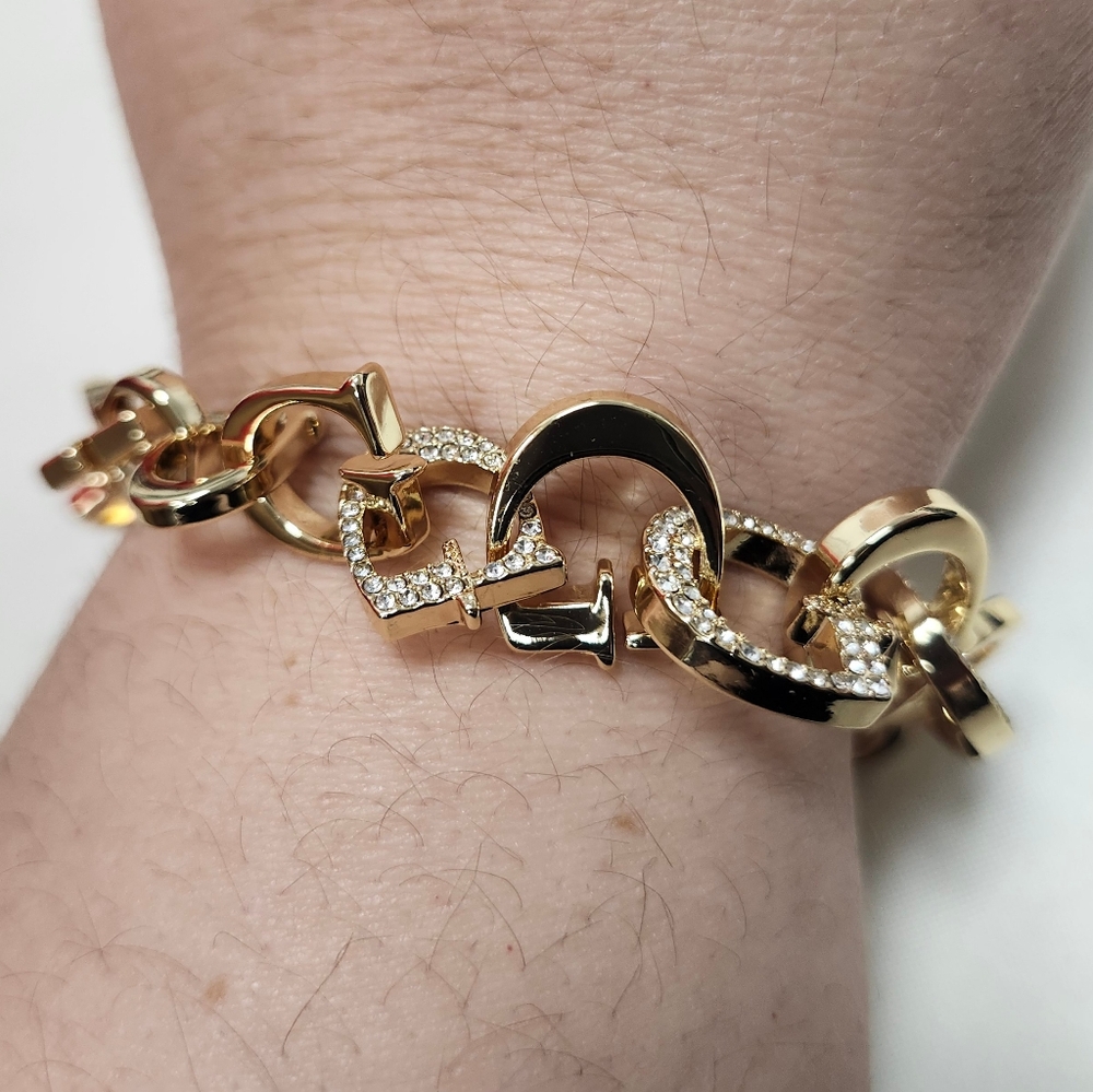 NWT Guess Gold-Tone Pave G Link Line Bracelet